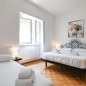 Primopiano - Pellegrino Rossi , Milano Italia